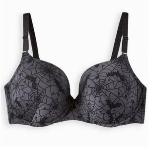 Torrid Bra - NWOT, TShirt Bra, Wire Free, Lightly Lined, 360° Smoothing Size 48B